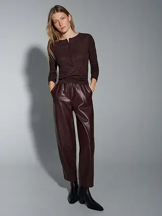 OPUS | Langarmshirt SOSMICA
Marke: OPUS
Farbe: camel
Kategorien: Mode,Damen
Ärmellänge: Langarm
Ausschnitt: Rundhalsausschnitt
Material: Jersey,Viskose
Musterung: Unifarben
Passform (Oberbekleidung): Regular
Stil: Pure | beere